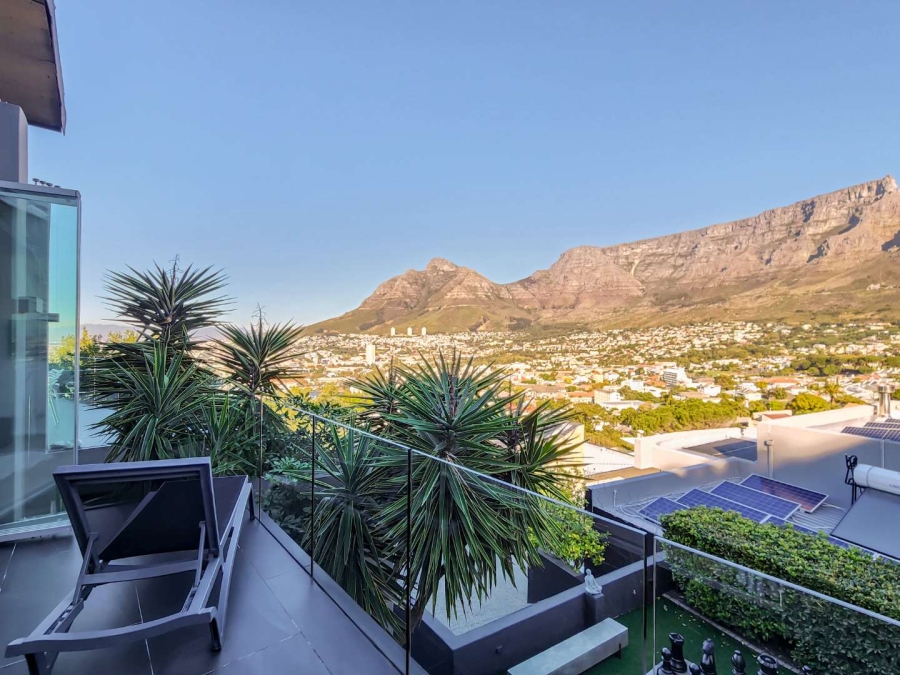 4 Bedroom Property for Sale in Tamboerskloof Western Cape